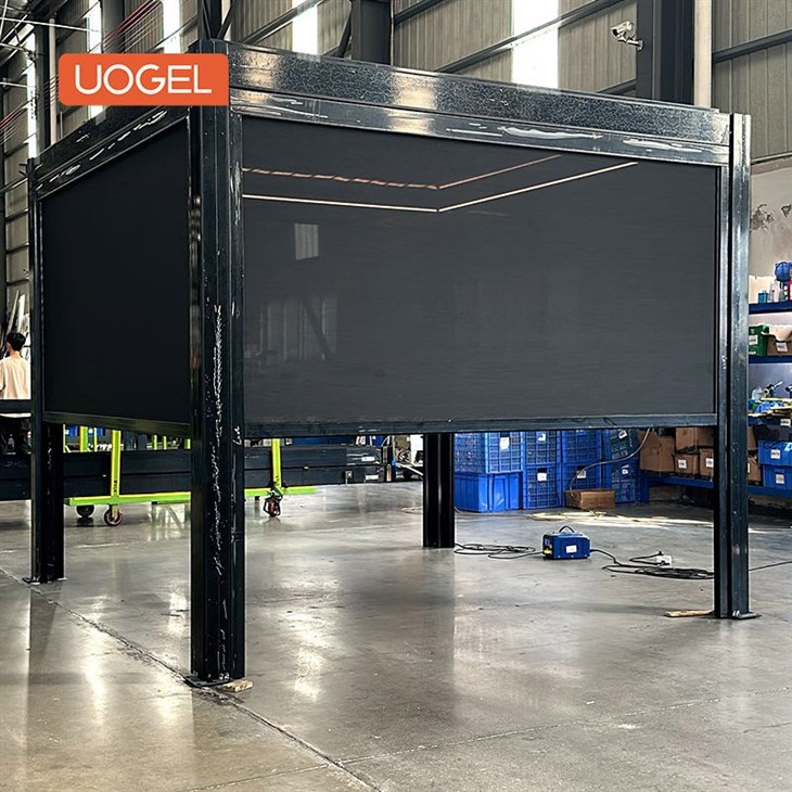 25.11.19-pergola with electric louvers-4